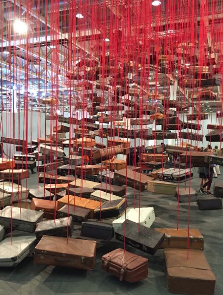 Chiharu Shiota, Accumulation -Searching for Destination